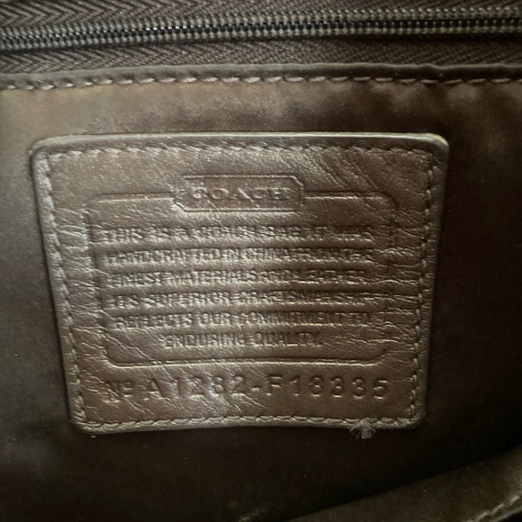 Tan Coach purse - Picture 4 of 5